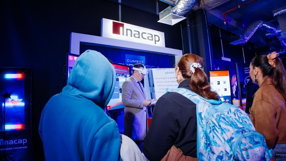 La IA y el talento del futuro se toman la tercera Cumbre Tecnológica INACAP–ACTI, que por primera vez llegará a regiones